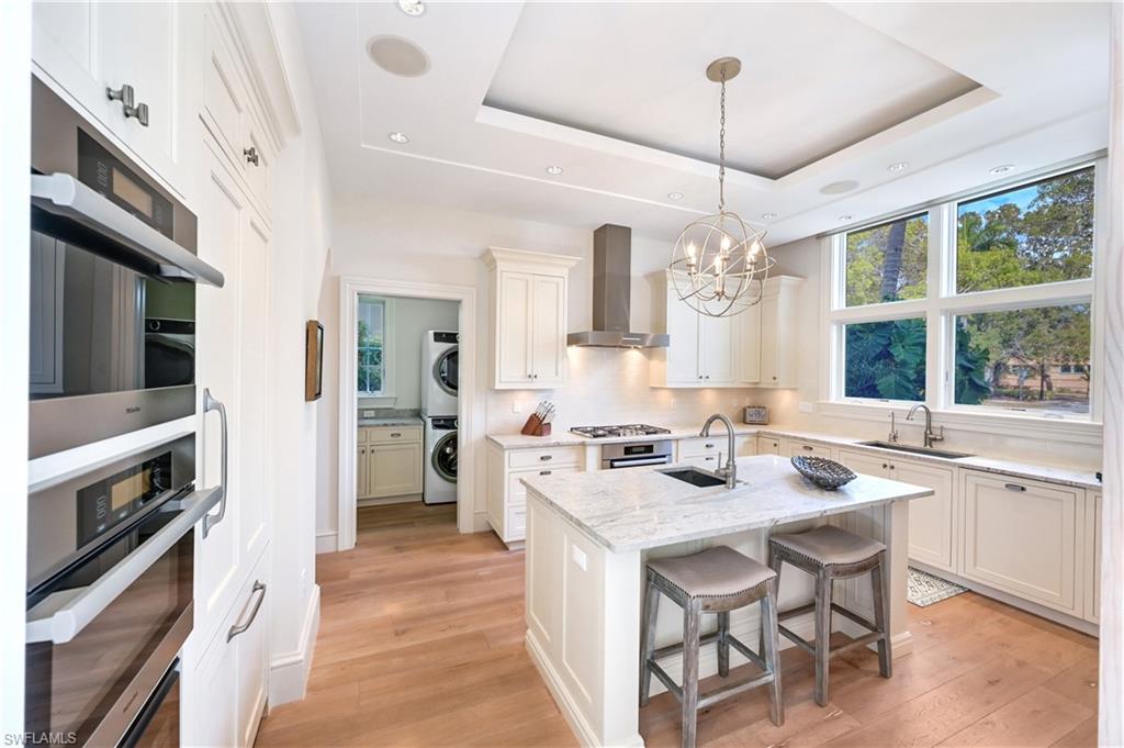42 6th ST S