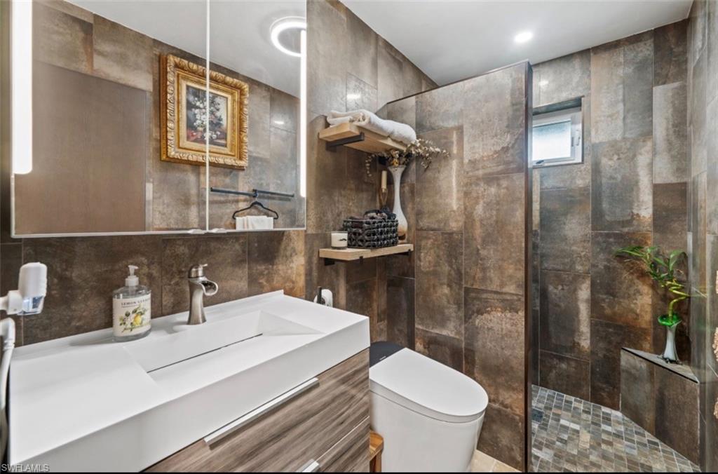 38 Willoughby DR