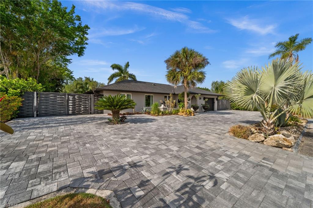 38 Willoughby DR