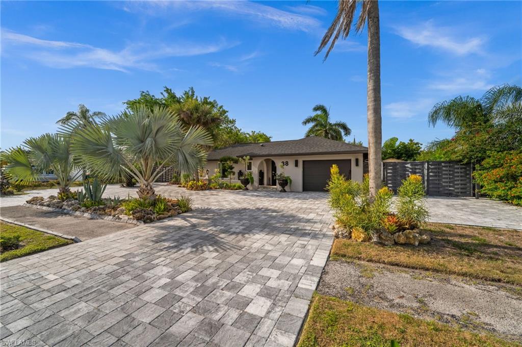 38 Willoughby DR