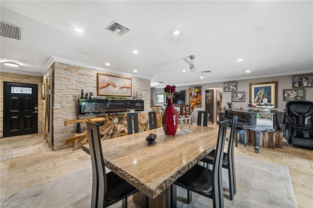 38 Willoughby DR