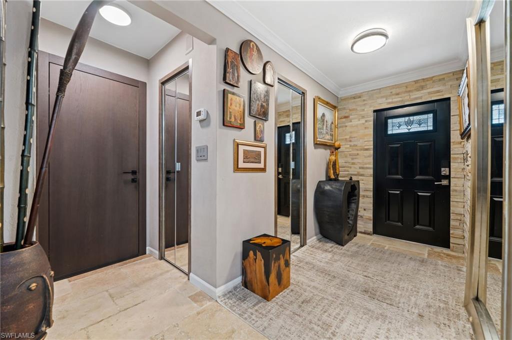 38 Willoughby DR