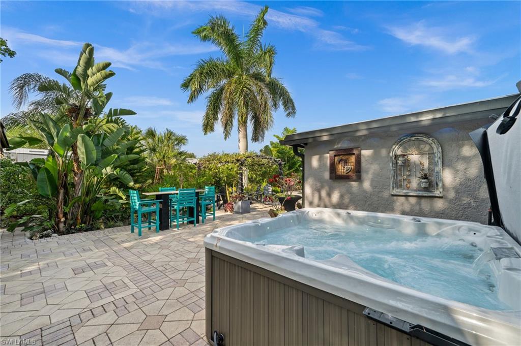 38 Willoughby DR