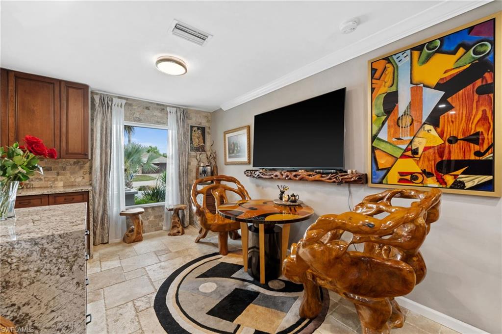 38 Willoughby DR