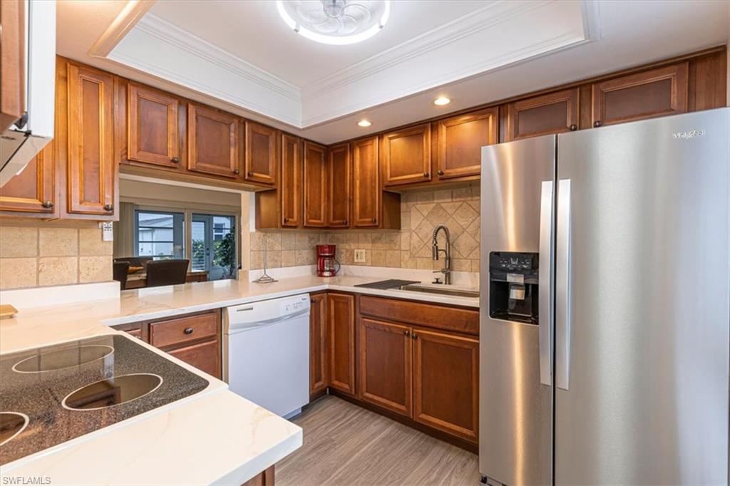 215 Palm DR 215-1