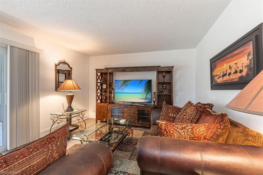 215 Palm DR 215-1