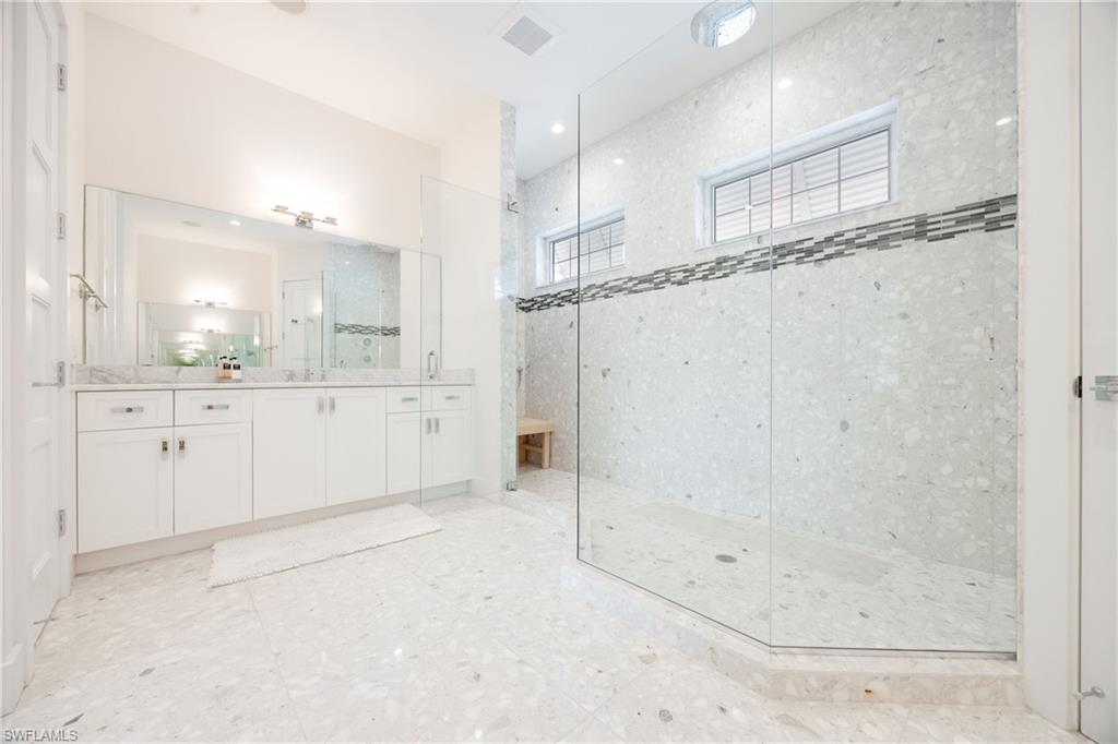 1571 Bonita LN
