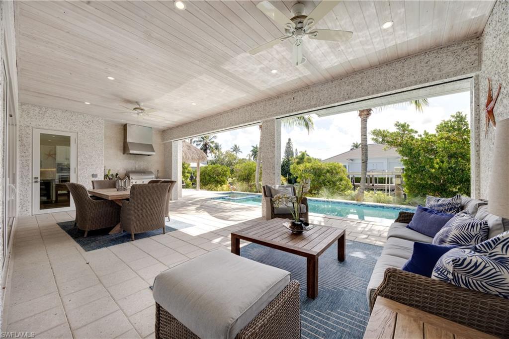 1571 Bonita LN