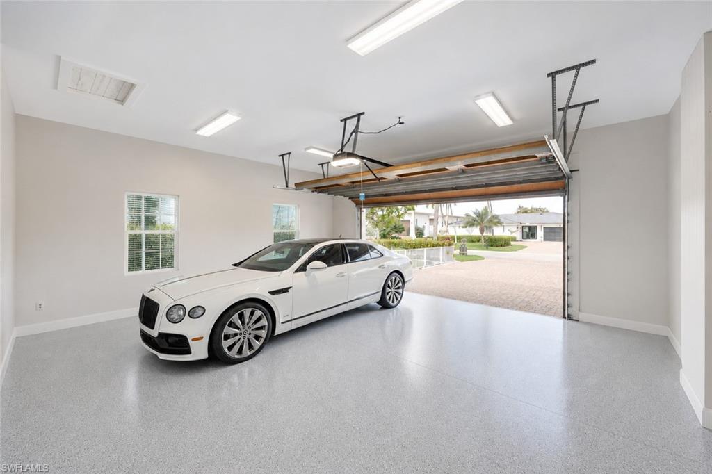 1571 Bonita LN