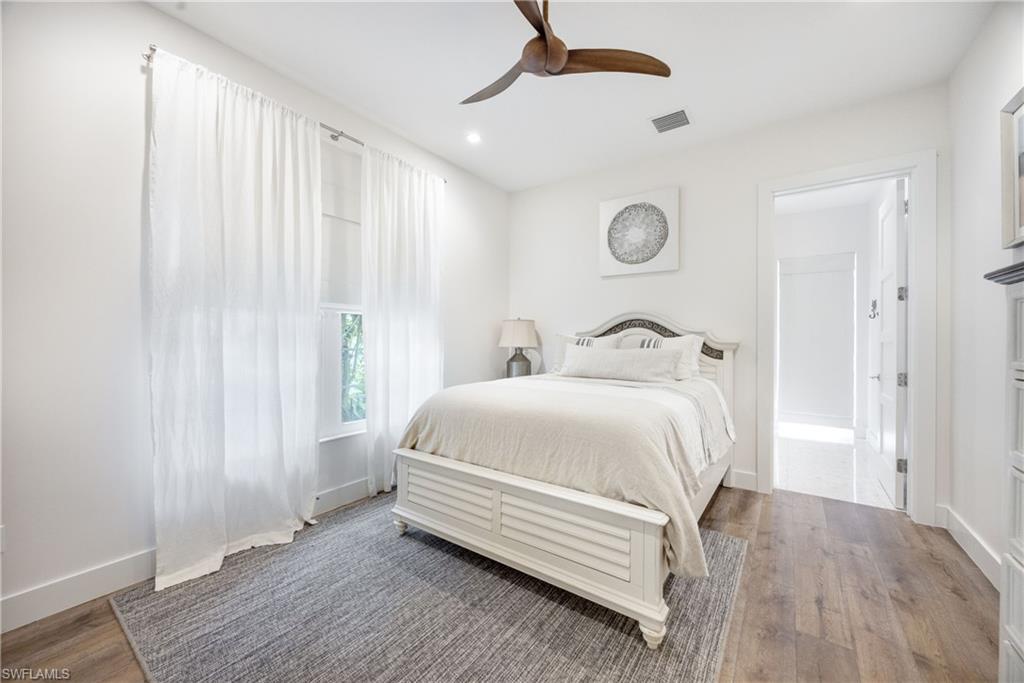 1571 Bonita LN