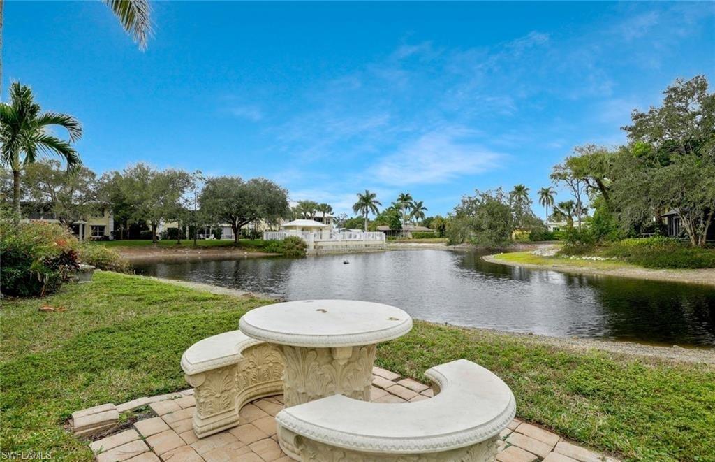 1245 Solana RD