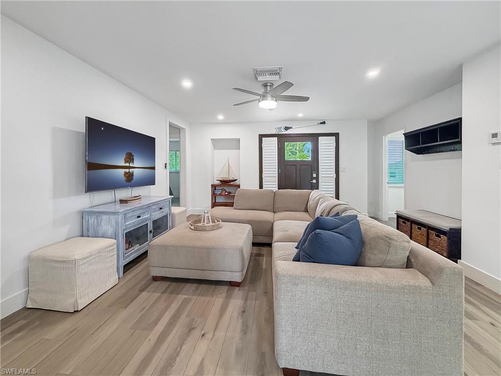 1265 Pompei LN