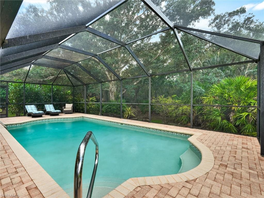 241 Saint James WAY
