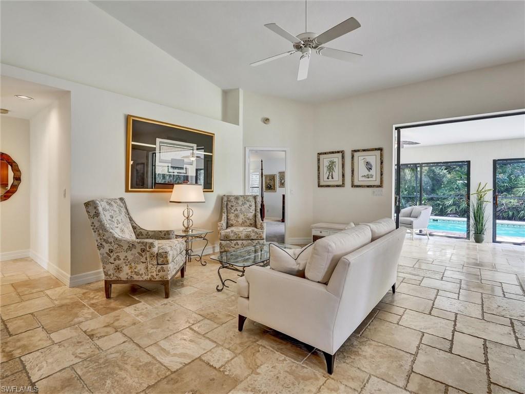 241 Saint James WAY