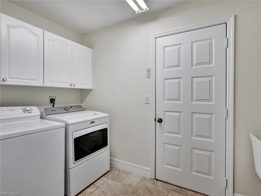 241 Saint James WAY