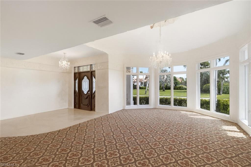 1535 Dolphin LN