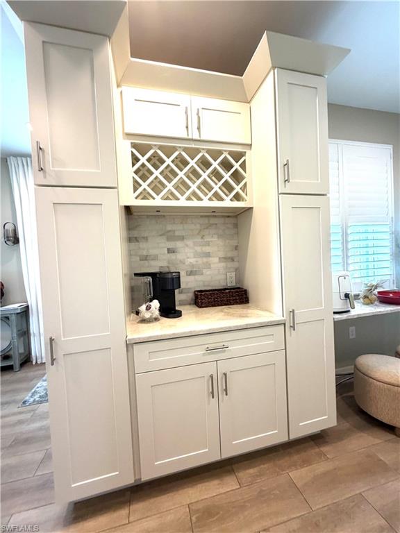 8736 Querce CT