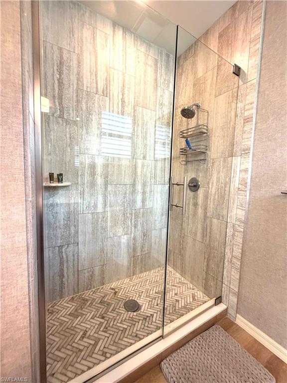 8736 Querce CT