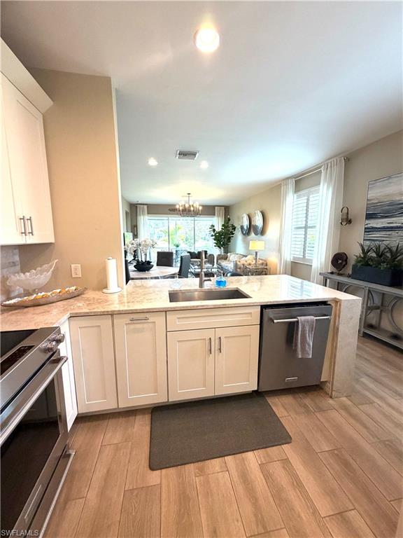 8736 Querce CT