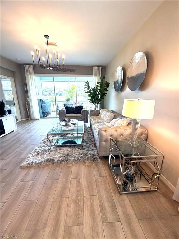 8736 Querce CT