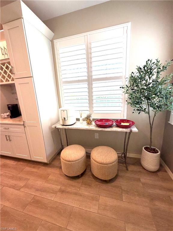 8736 Querce CT