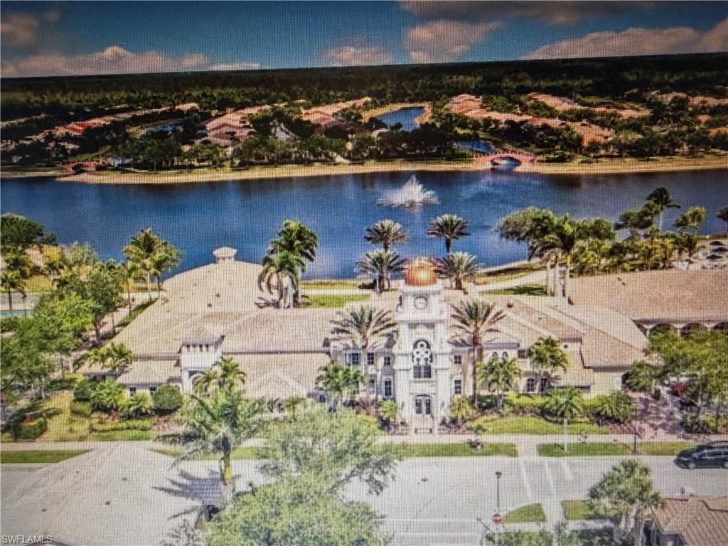 8736 Querce CT