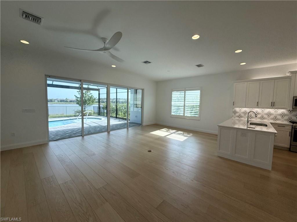 12436 Purple Ficus WAY