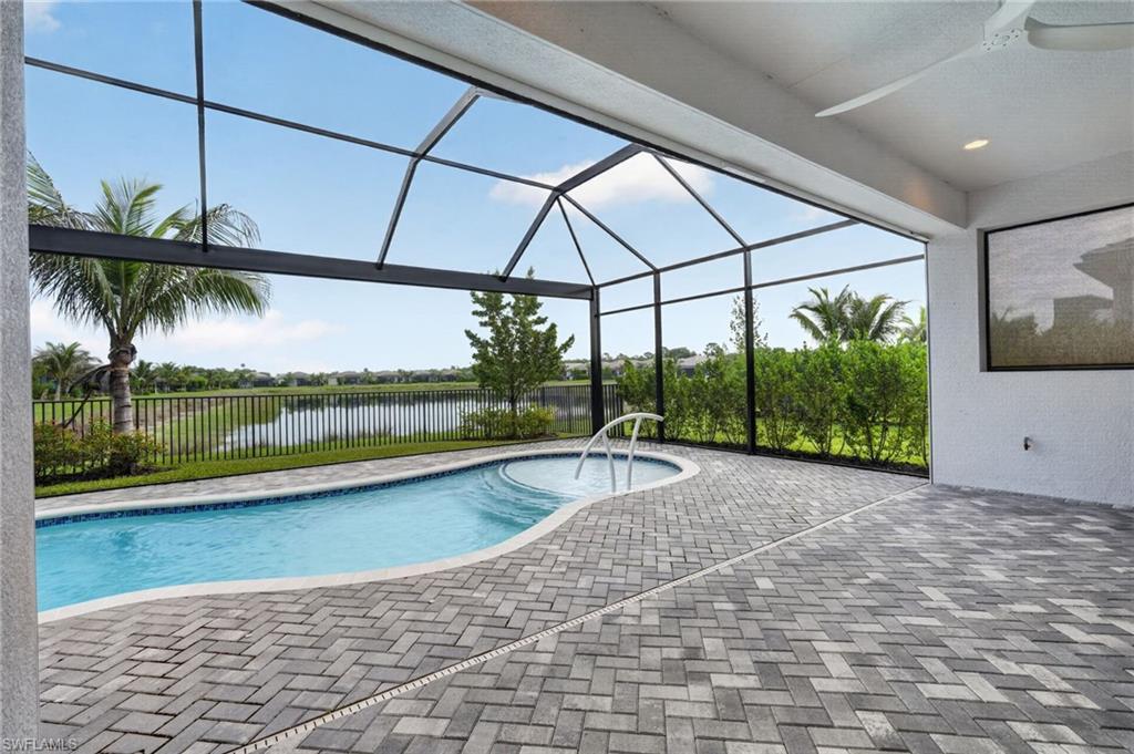 12436 Purple Ficus WAY