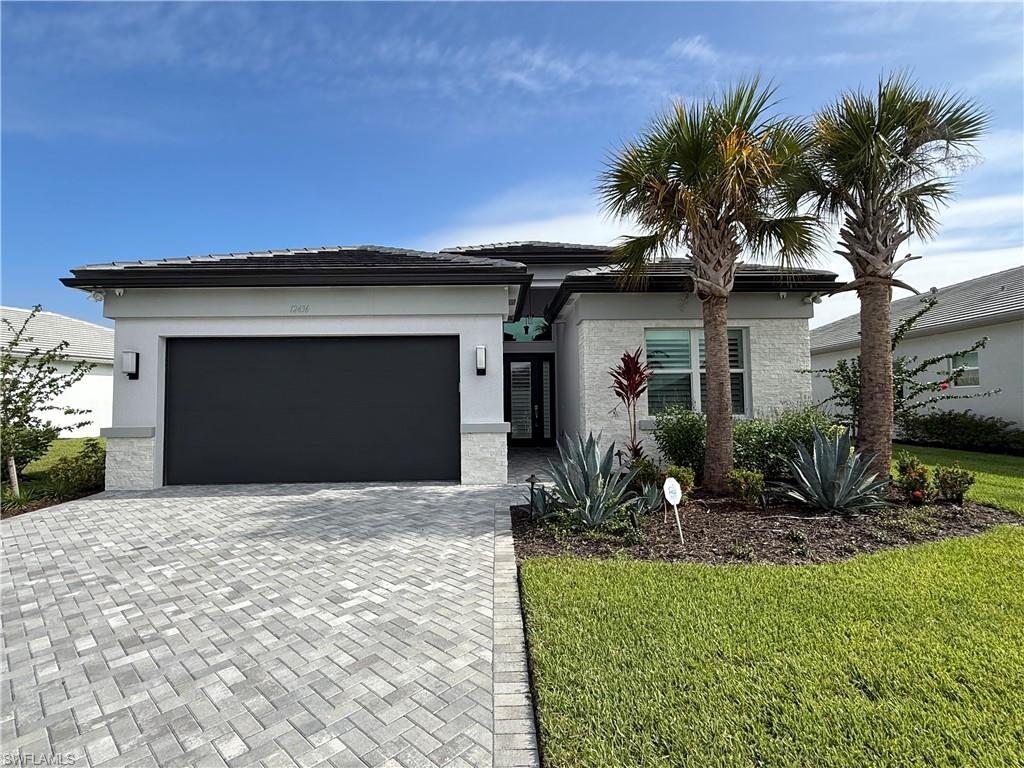 12436 Purple Ficus WAY