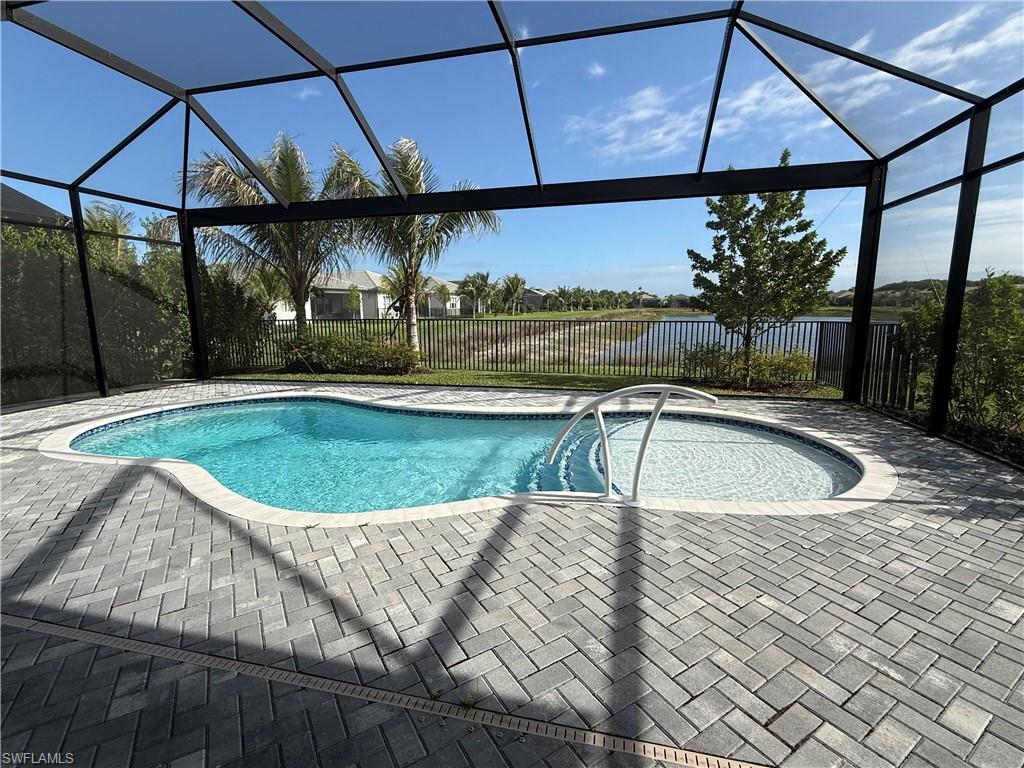 12436 Purple Ficus WAY