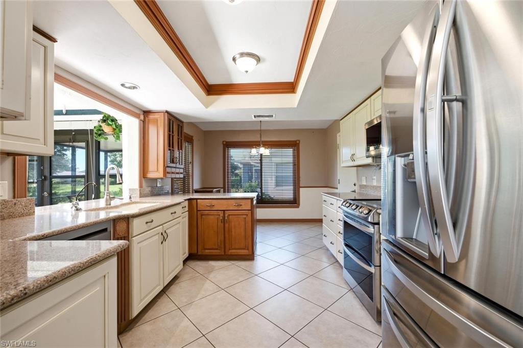 120 Fleur De Lis LN