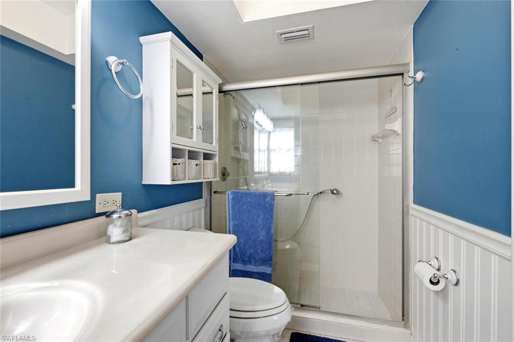 120 Fleur De Lis LN
