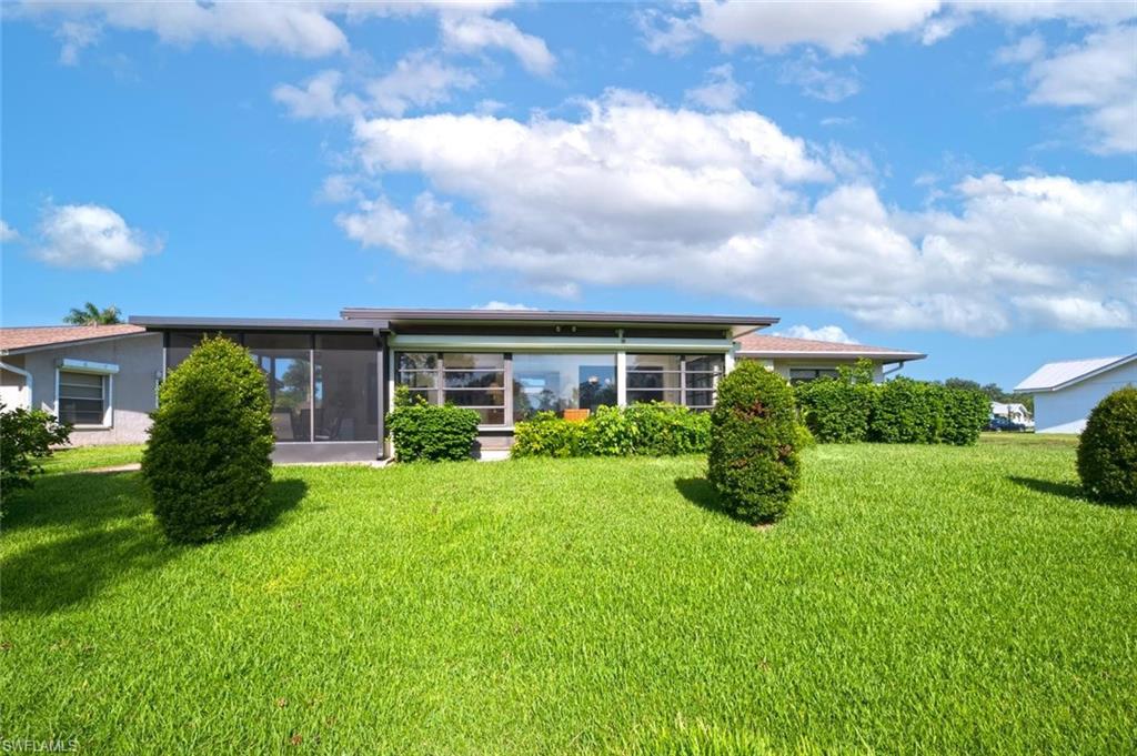 120 Fleur De Lis LN