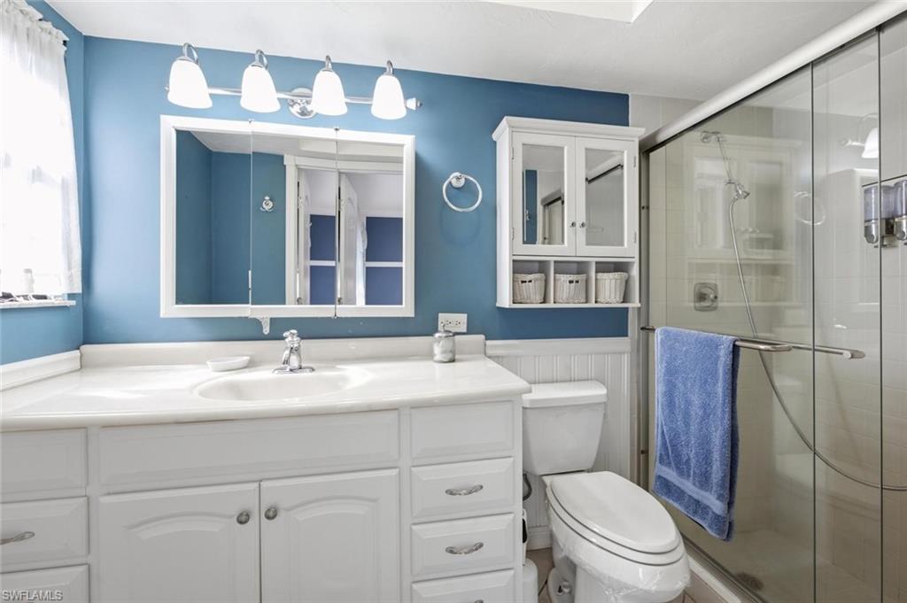 120 Fleur De Lis LN