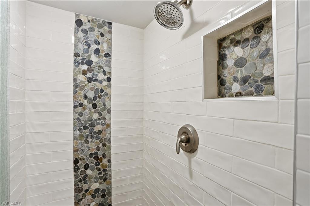 2400 Gulf Shore BLVD N 603