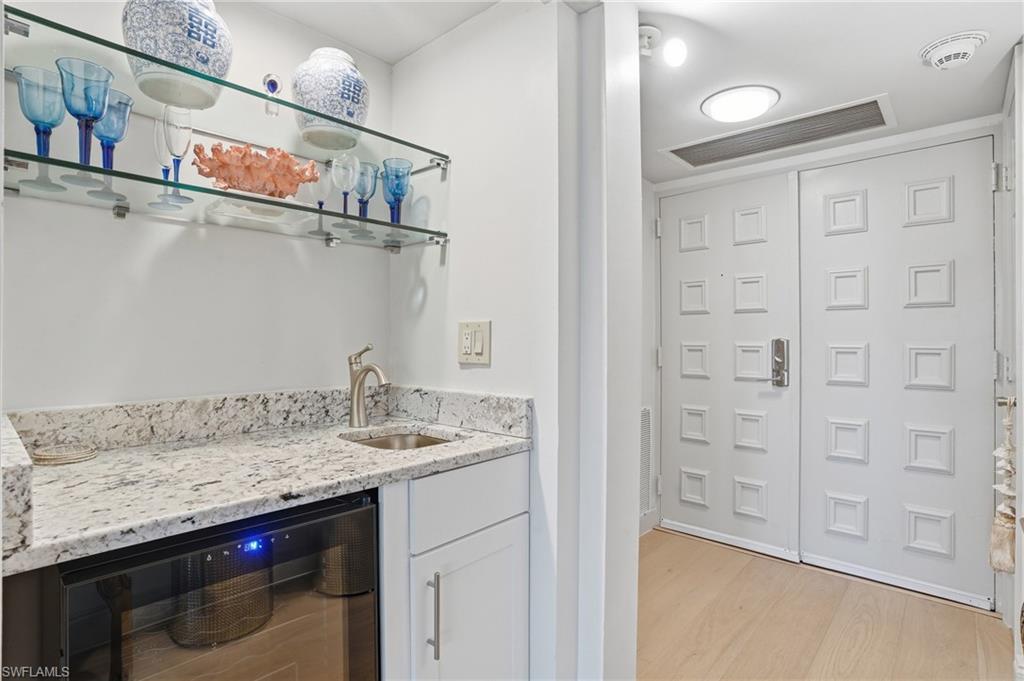 2400 Gulf Shore BLVD N 603