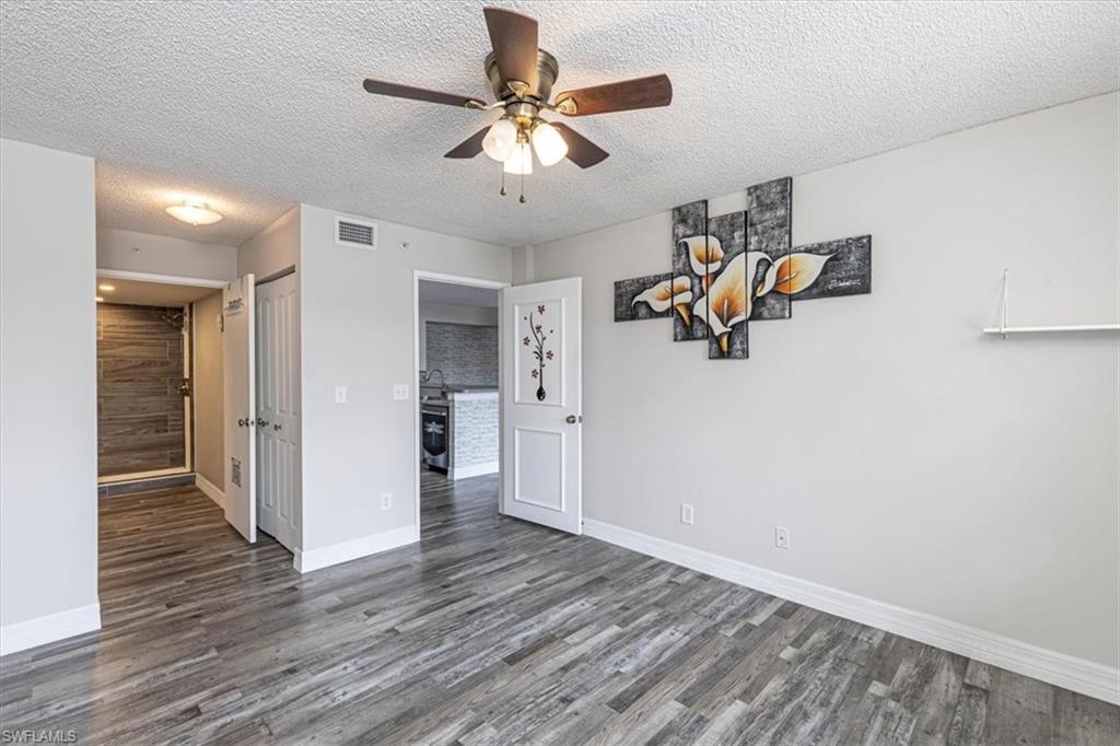 1205 Wildwood Lakes BLVD 206
