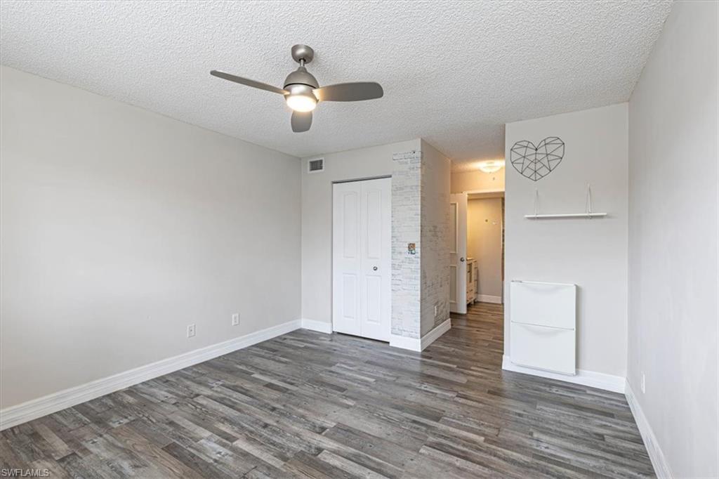 1205 Wildwood Lakes BLVD 206