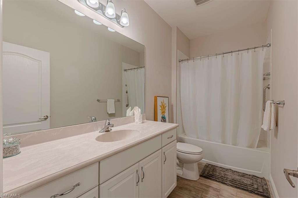 2321 Ariane DR