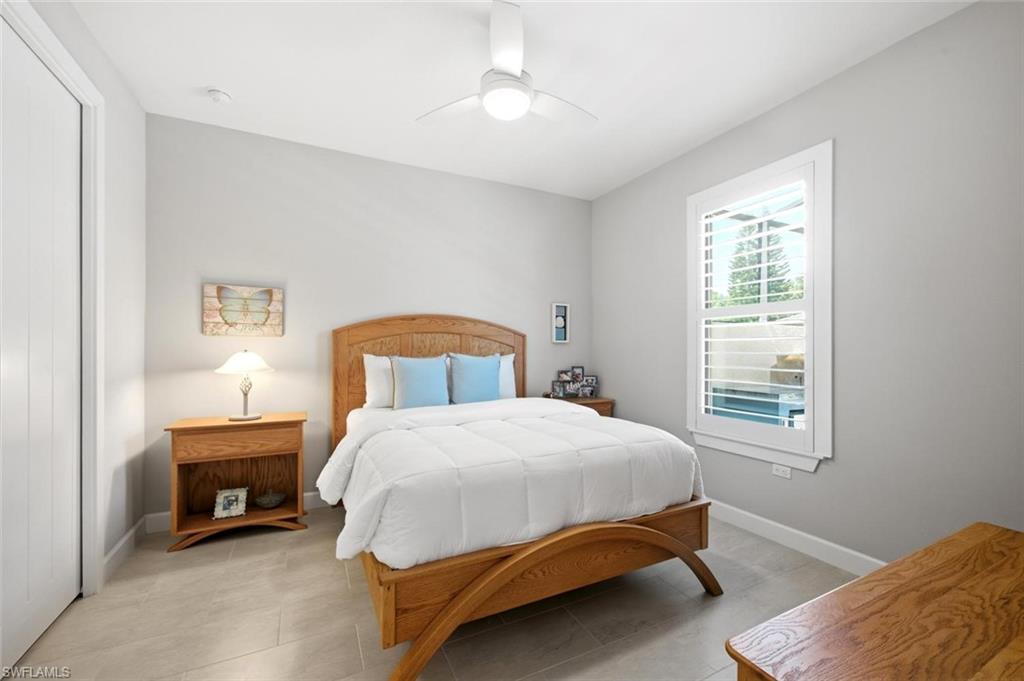 21156 See See ST