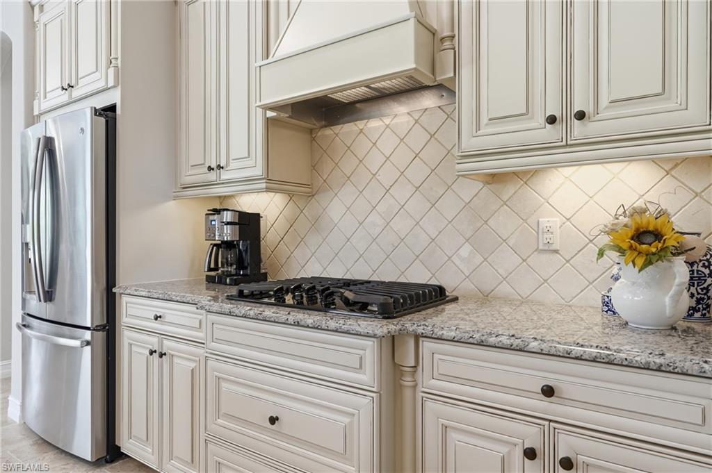 9915 Corso Bello DR