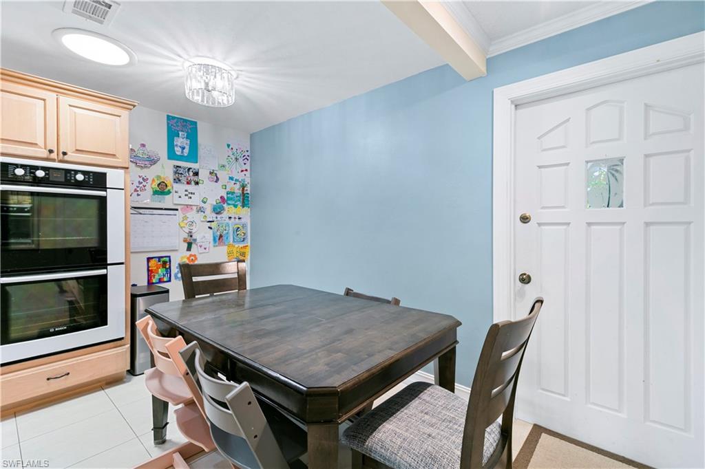 1050 6th ST S 1050