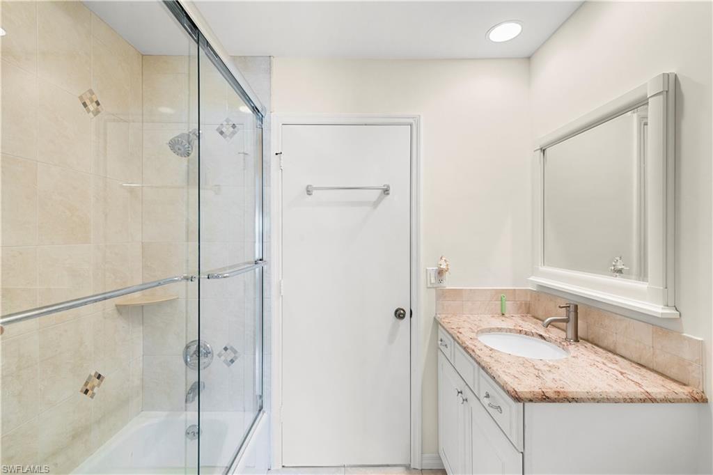 1050 6th ST S 1050