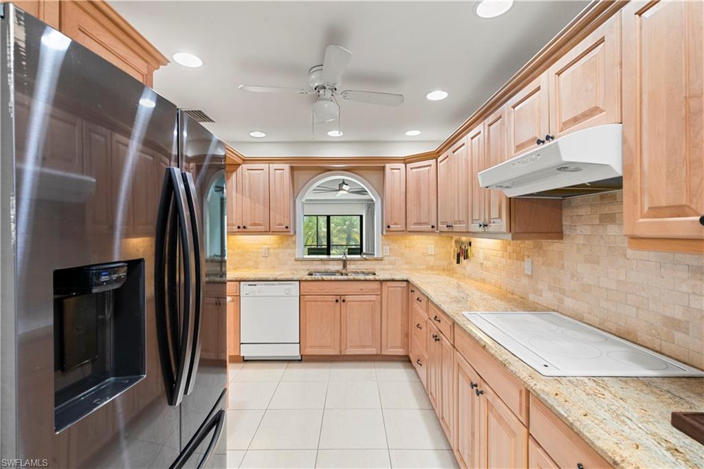 1050 6th ST S 1050