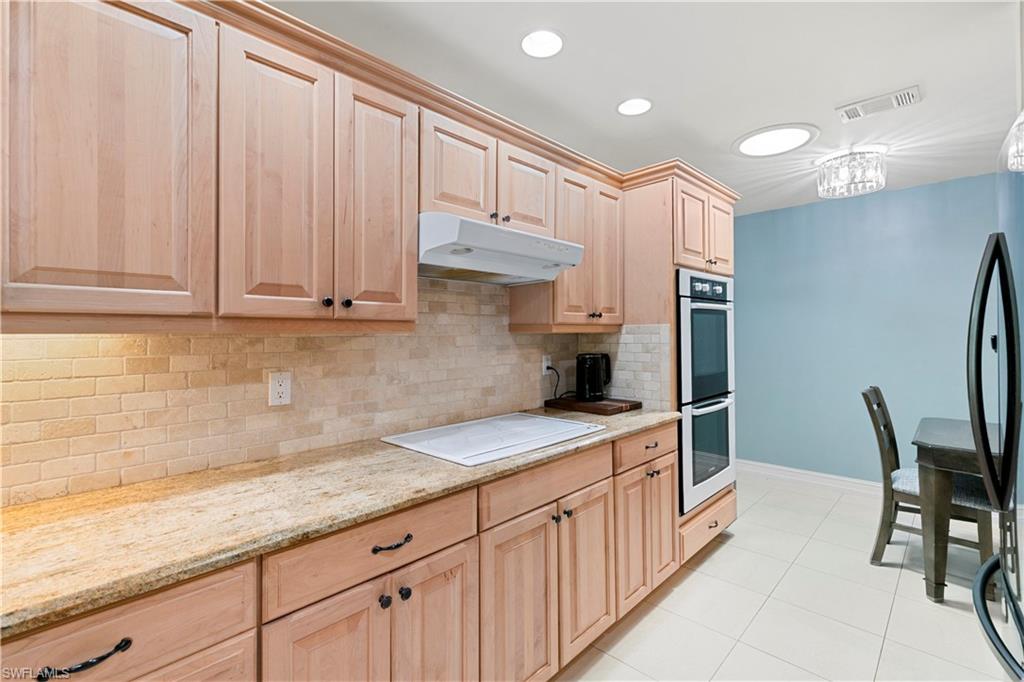 1050 6th ST S 1050