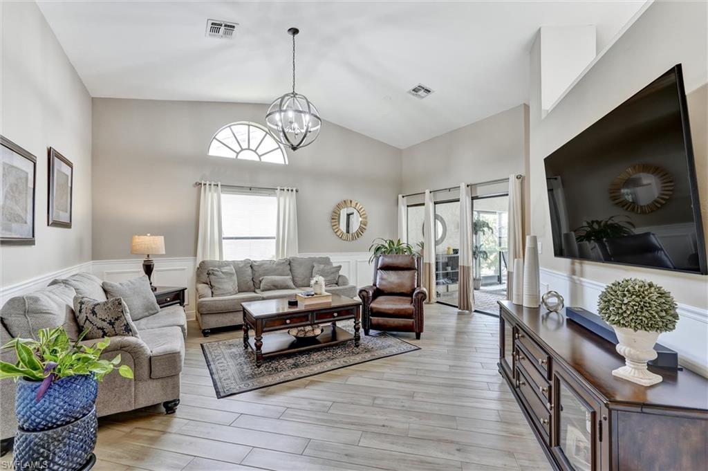 453 Countryside DR