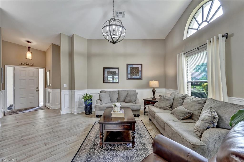 453 Countryside DR