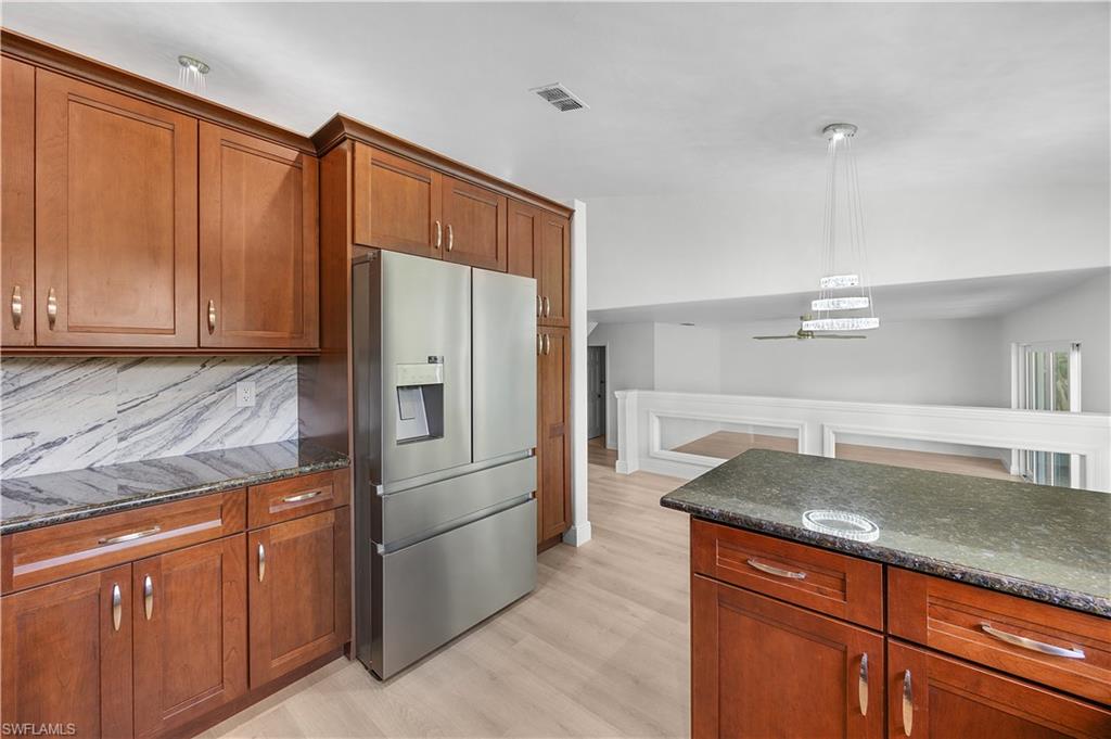 12960 Eagle Pointe CIR