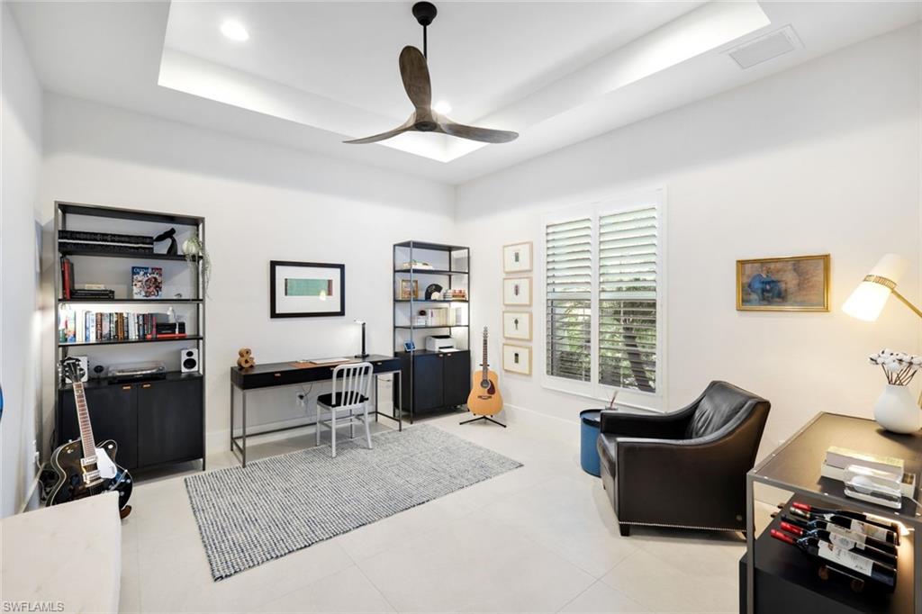 3176 Capistrano LN