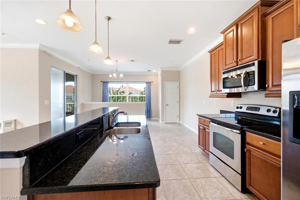 23421 Alamanda DR 201
